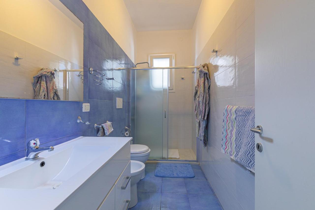 Apartamento A Due Passi Dal Mare Torre Lapillo Exterior foto