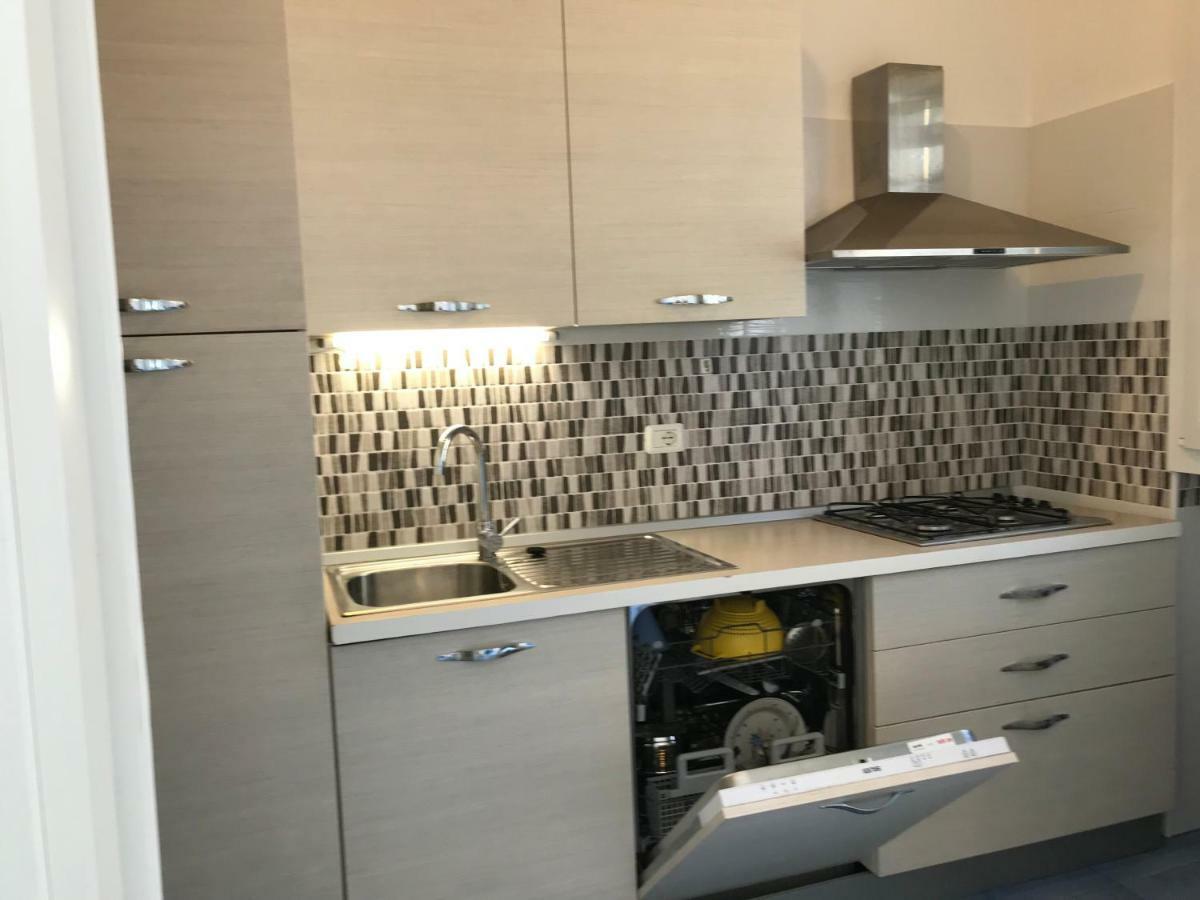 Apartamento A Due Passi Dal Mare Torre Lapillo Exterior foto